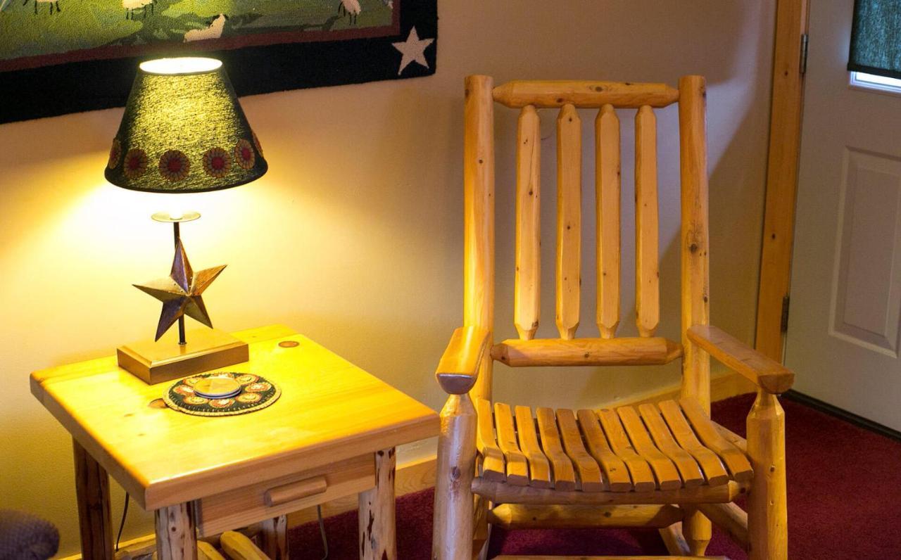 Blessing By Amish Country 4*